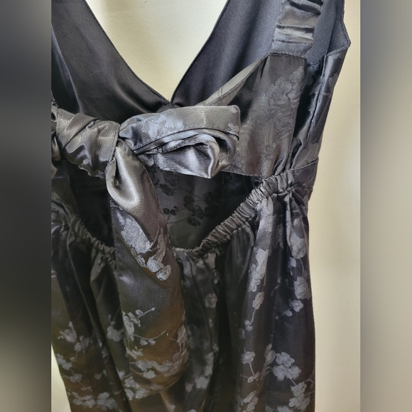 Japna Black Floral Satin V-Neck Mini Dress - Picture 3 of 5